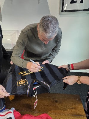 Denis Irwin Signed Manchester United 1994 Black Away Shirt