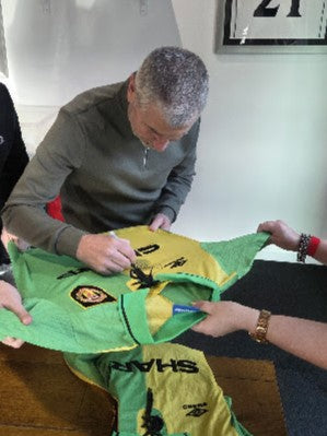 Denis Irwin Signed Manchester United 1992/1994 Green & Gold Shirt