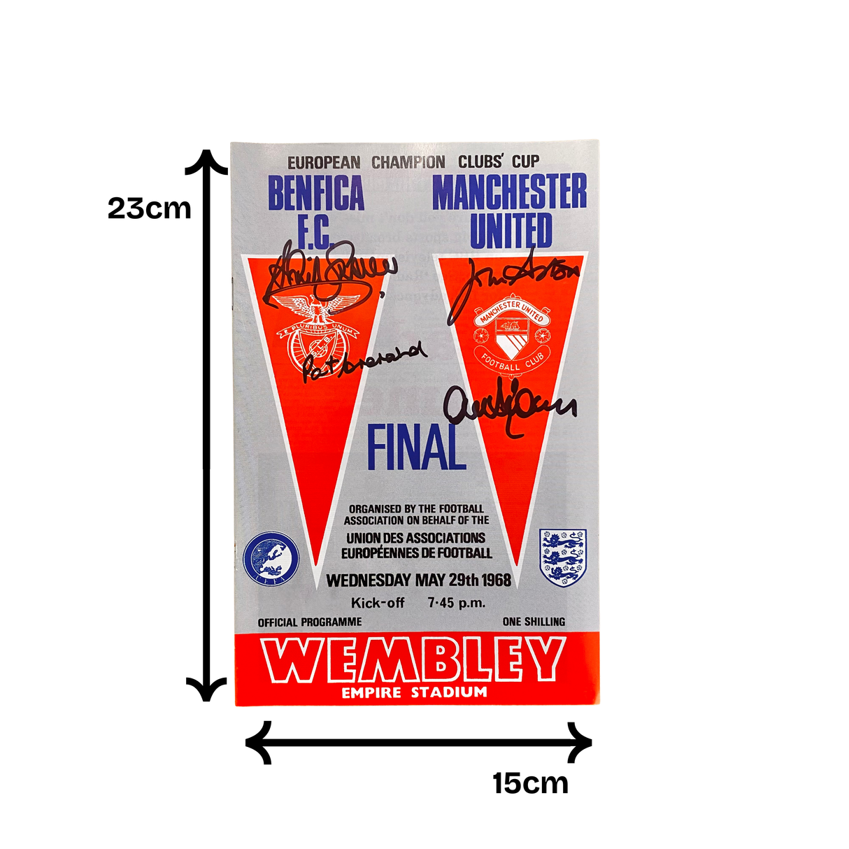 1968 European Cup Final Programme 4X Signed by Stepney, Sadler, Crerand and Aston (S)
