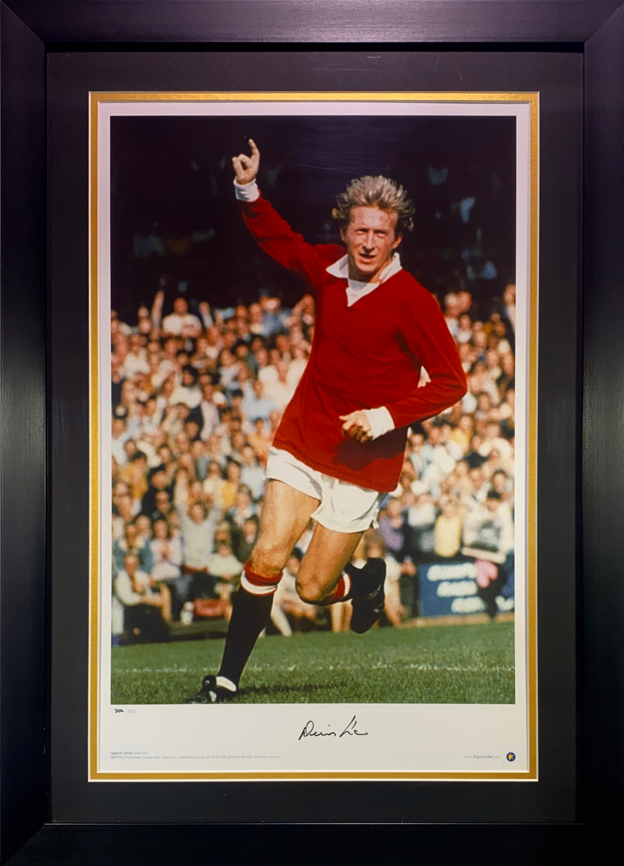 Denis Law Signed Manchester United Photo with Arm Up (XL)
