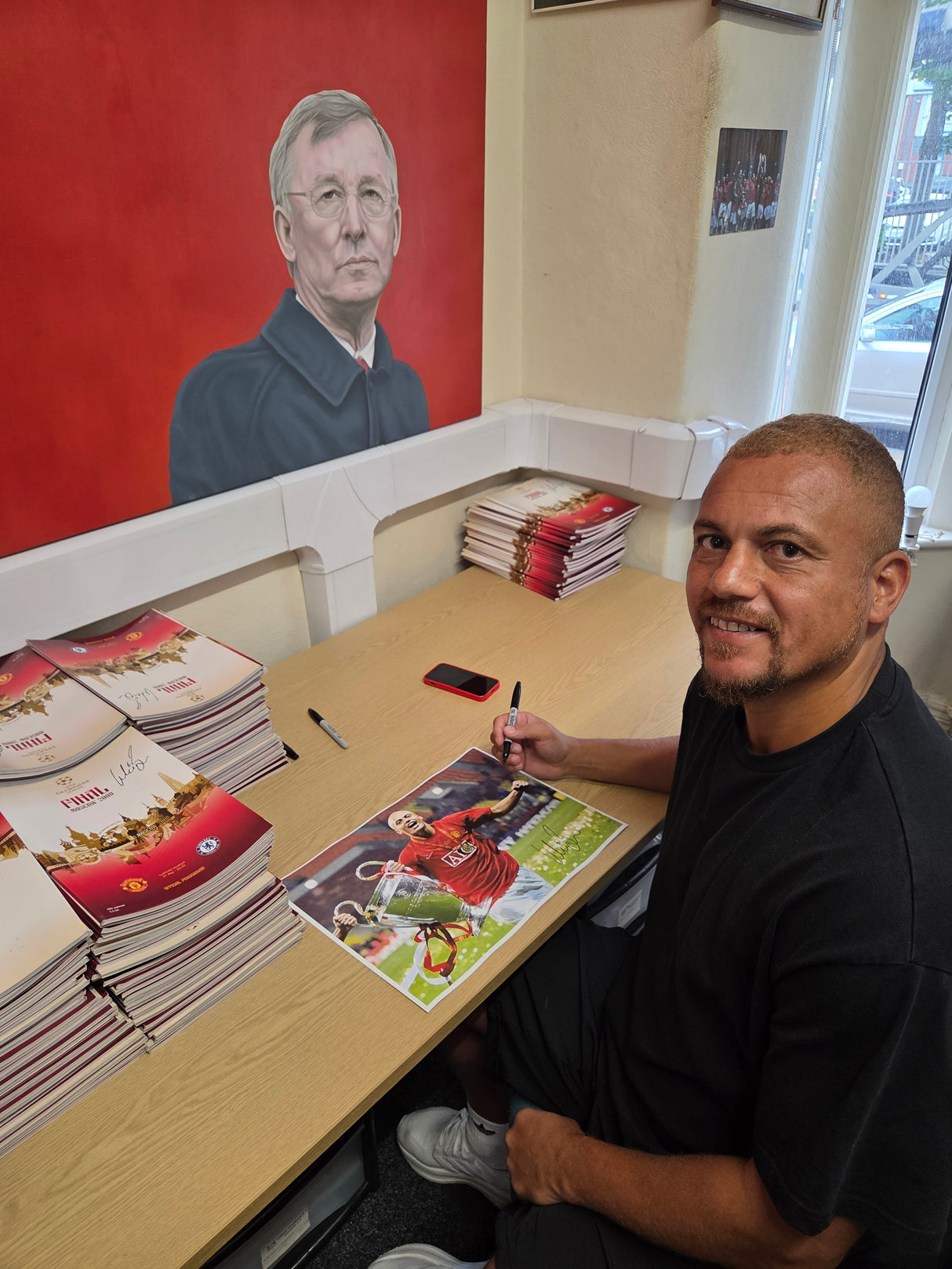Wes Brown Signed 2008 UCL Final Trophy Celebration Print (L)