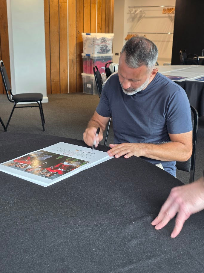 Ryan Giggs Signed "Landmark" Framed Print (Frame M)