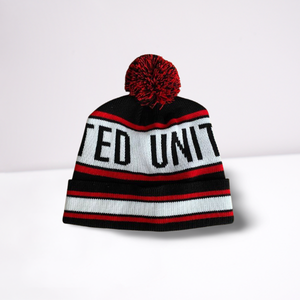 Manchester United Bobble Hat - Black & White Design