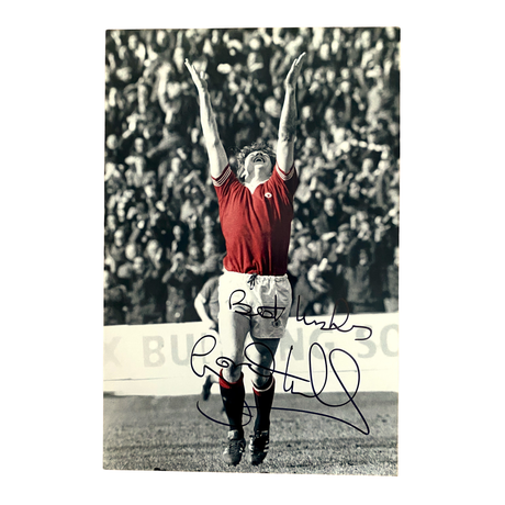 Gordon Hill 1977 Signed Photo - iconic celebration (M)