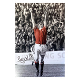 Gordon Hill 1977 Signed Photo - iconic celebration (M)