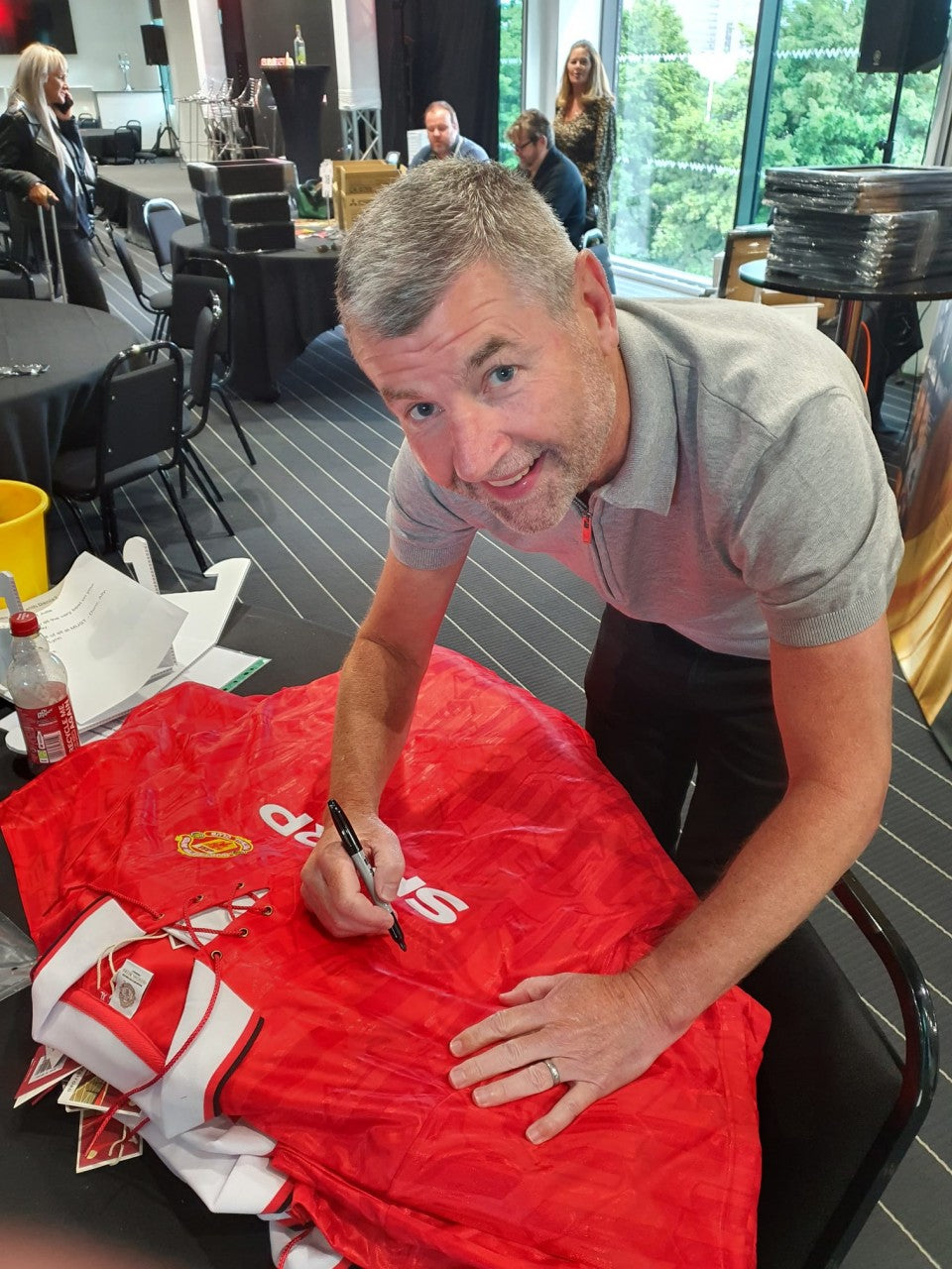 Denis Irwin Hand Signed 1992-1994 Manchester United Home Shirt