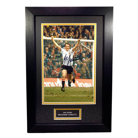 Joe Jordan Signed Classic Celebration Photo (M)