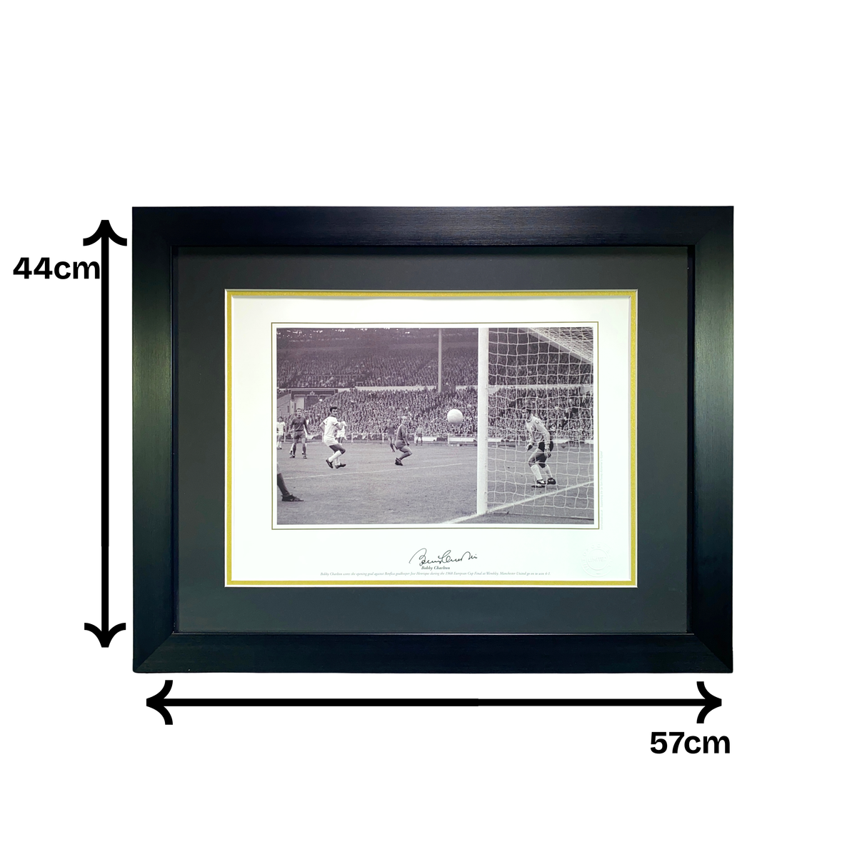Sir Bobby Charlton Signed & Framed Manchester United 1968 European Cup Final Photo Print - Goalscorer (L)