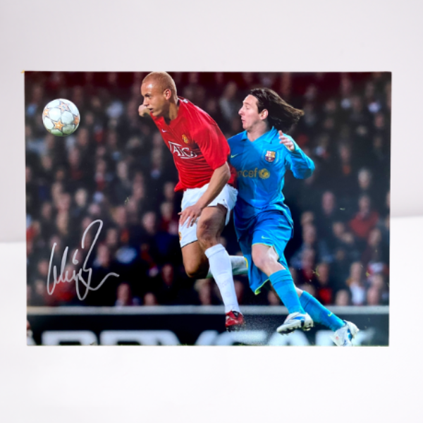 Wes Brown signed photo - 2008 UCL Semi-Final v Barcelona (Messi in pocket)